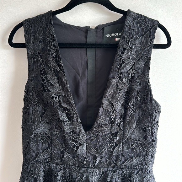 NICHOLAS Black Lace Deep V Midi Dress - Size 6 - Picture 4 of 11
